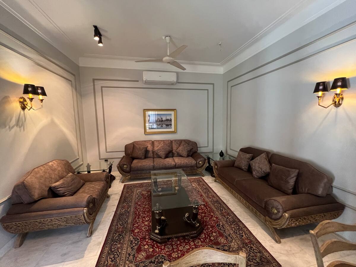 7 Bedroom Villa in Dhoraji
