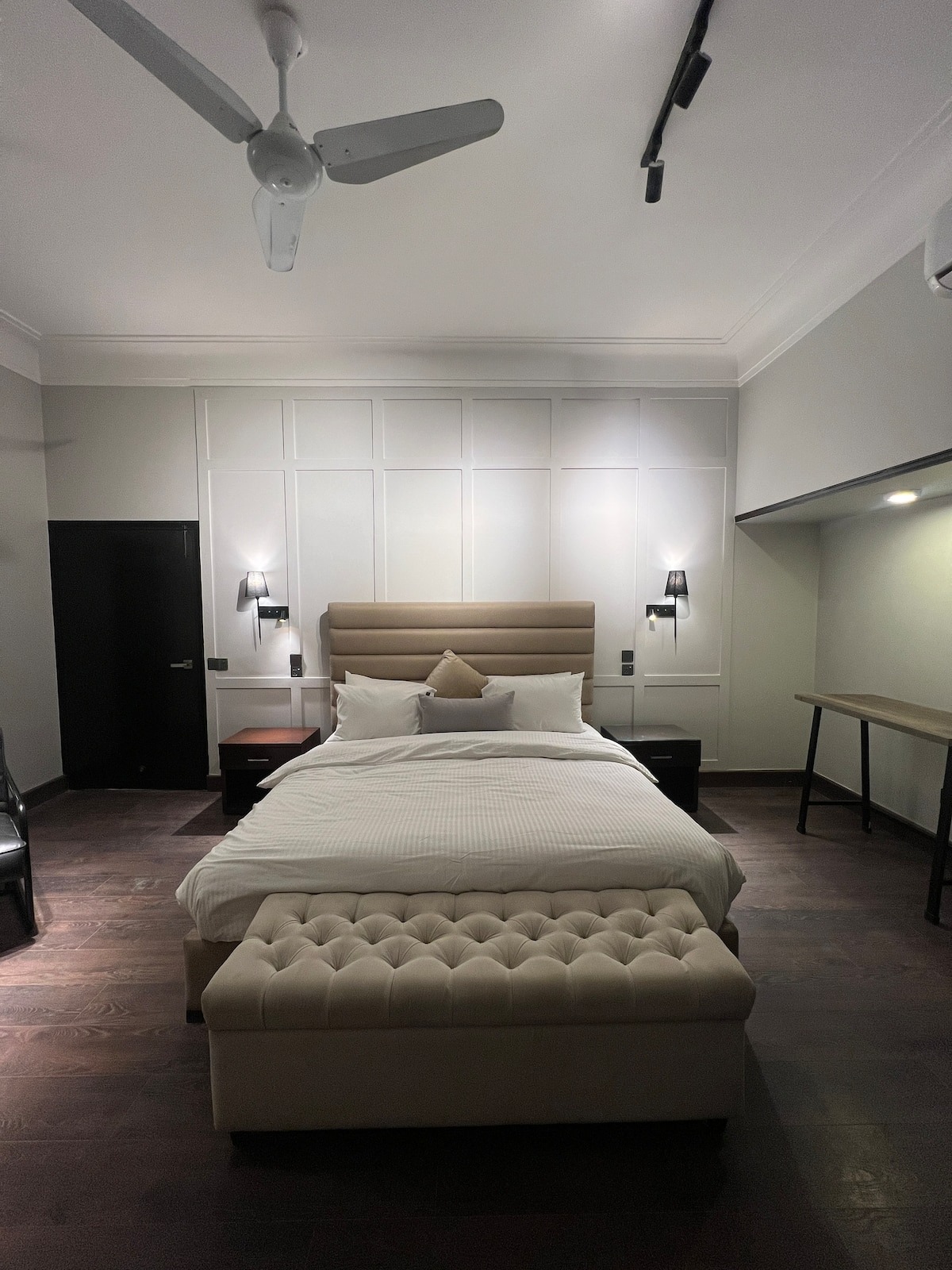 9 Bedroom Near Aga Khan, Dhoraji