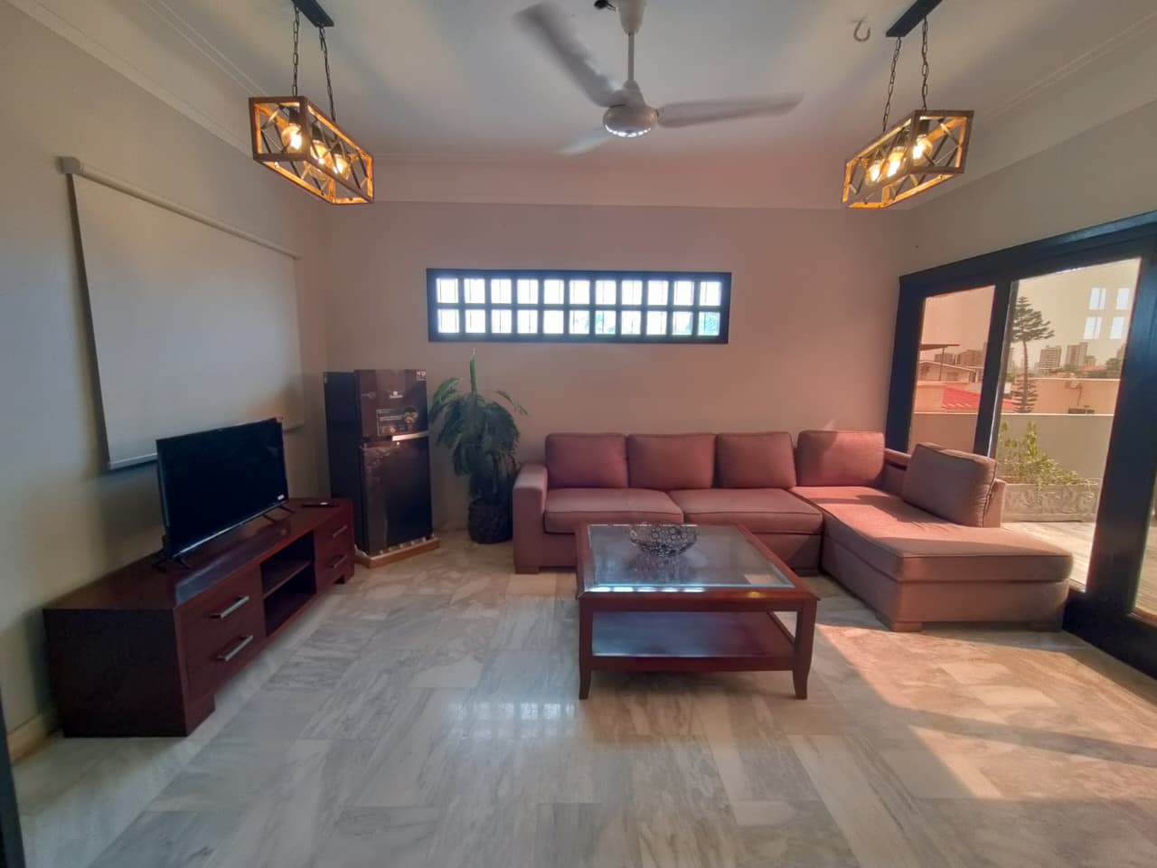 10 Bedroom Near Aga Khan, Dhoraji