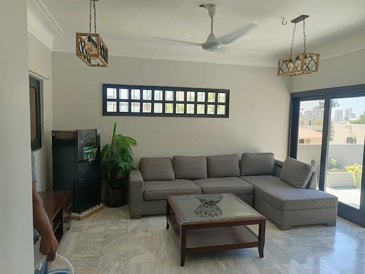 9 Bedroom Near Aga Khan, Dhoraji