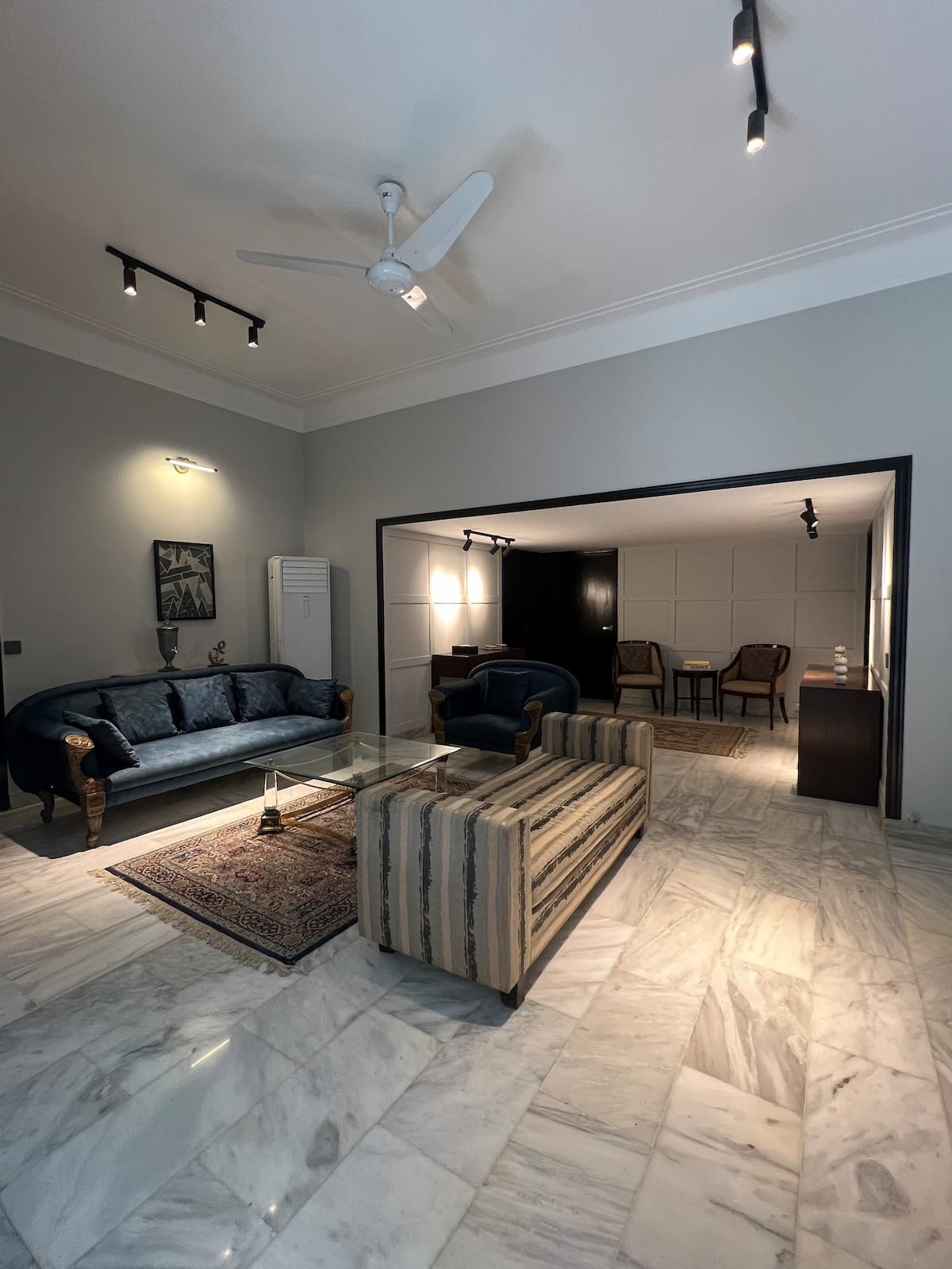 1 Bedroom Stylish Room on Ground Floor Next to Aga Khan